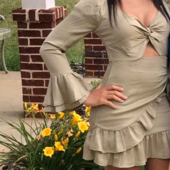 Princess Polly Satin Dress - Picture 4 of 7